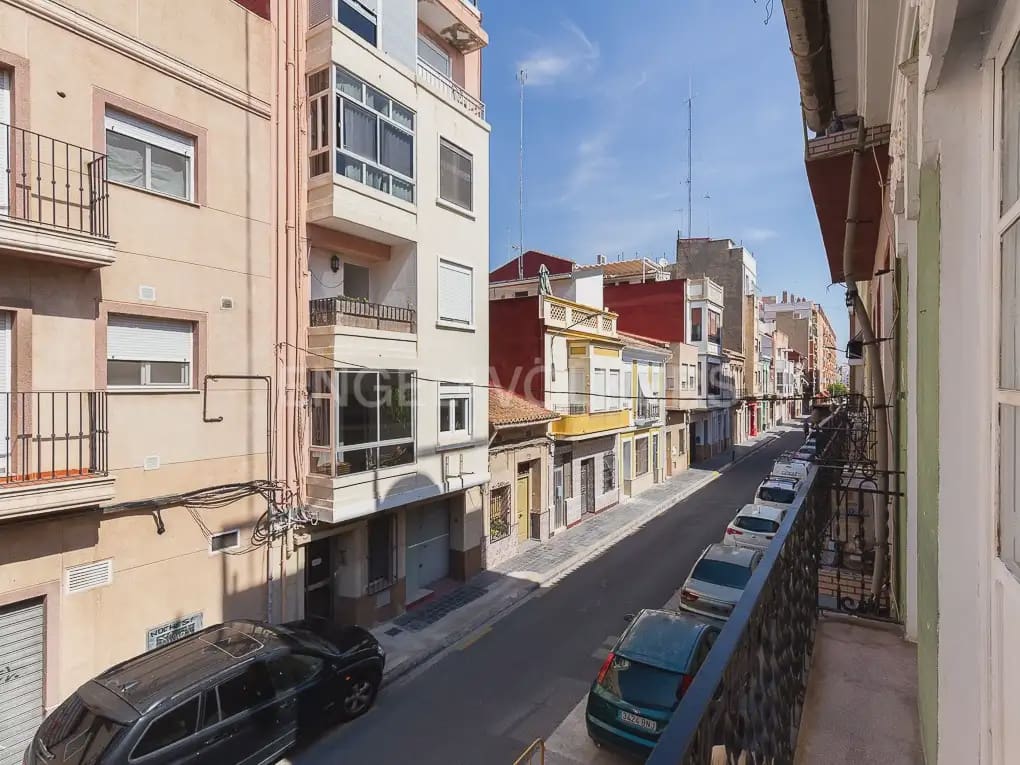 2 slaapkamer Flat te huur in Valencia stad - € 1.450 (Ref: 9914027)