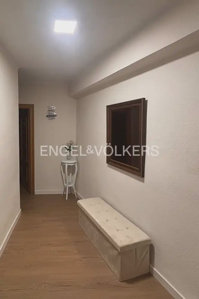 3 sovrum Lägenhet att hyra i Valencia stad - 1 500 € (Ref: 9914028)