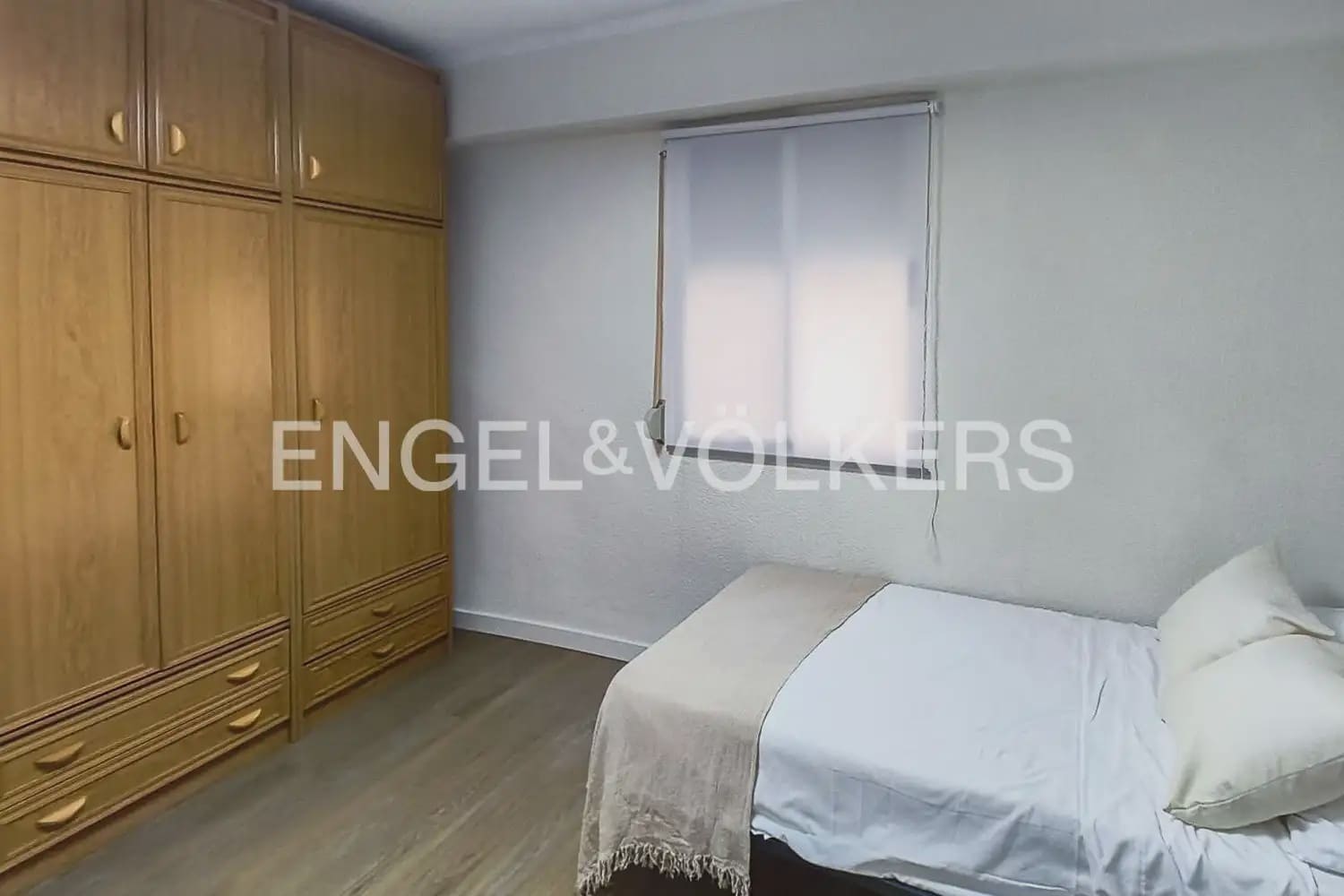 3 sovrum Lägenhet att hyra i Valencia stad - 1 500 € (Ref: 9914028)