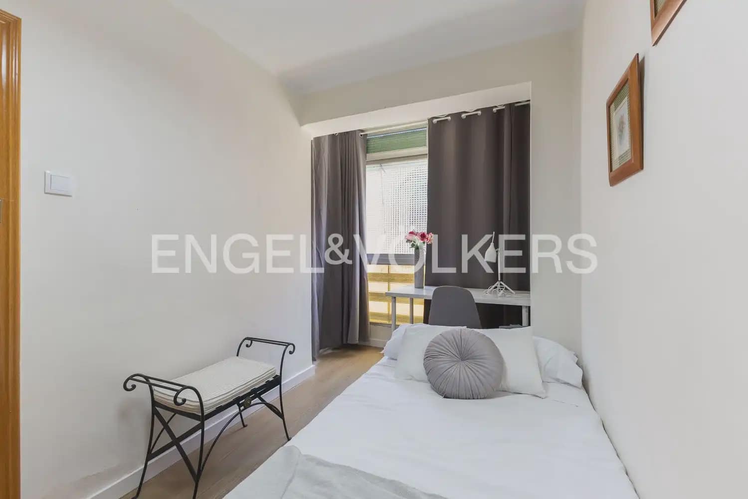3 bedroom Flat for rent in Valencia city - € 1,500 (Ref: 9914028)