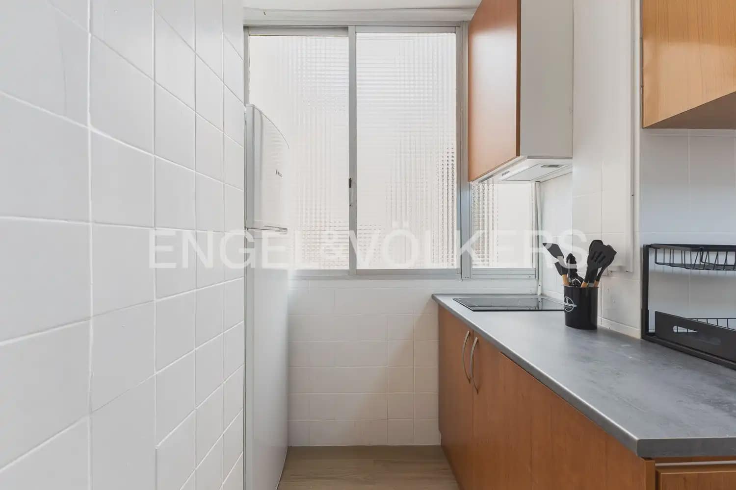3 bedroom Flat for rent in Valencia city - € 1,500 (Ref: 9914028)