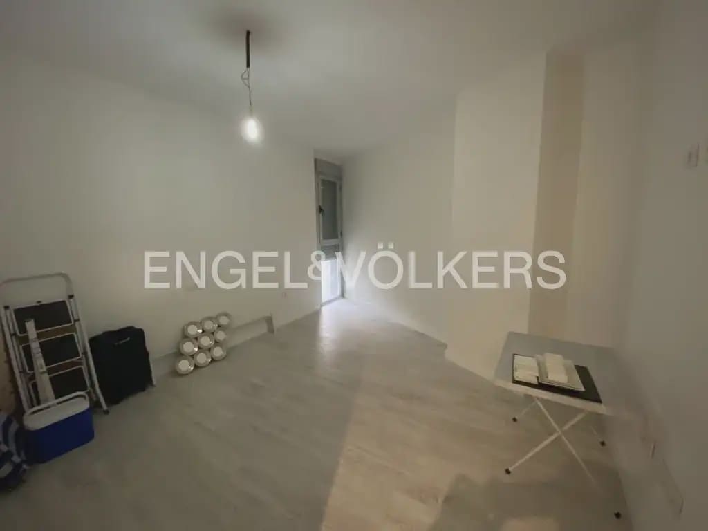 2 quarto Apartamento para arrendar em Torrent com piscina garagem - 1 400 € (Ref: 9914704)