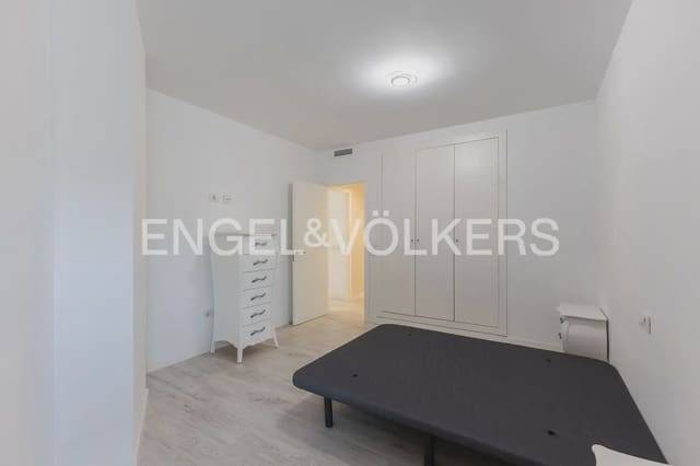 2 sypialnia Mieszkanie do wynajęcia w Torrent z basenem garażem - 1 400 € (Ref: 9914704)