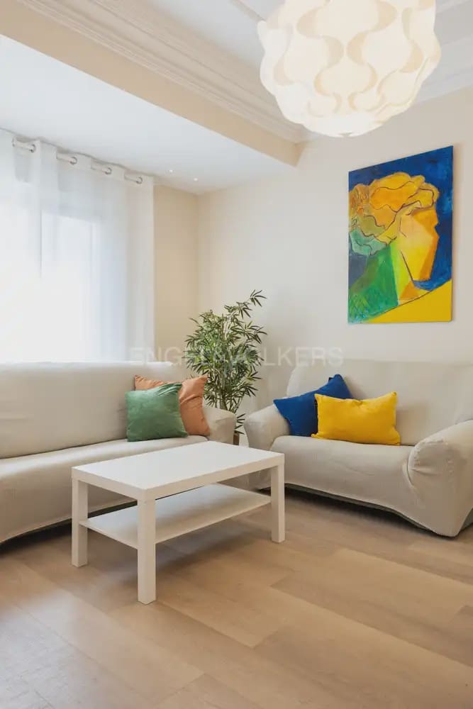 Piso de 3 habitaciones en València ciudad en alquiler - 1.600 € (Ref: 9914905)