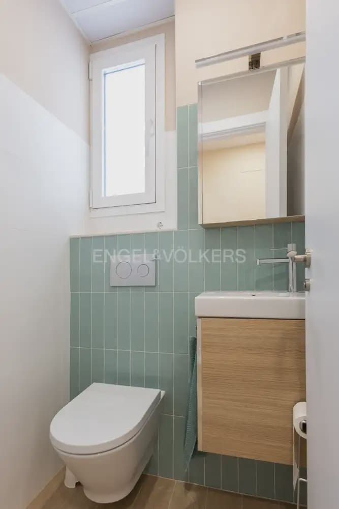 Piso de 3 habitaciones en València ciudad en alquiler - 1.600 € (Ref: 9914905)