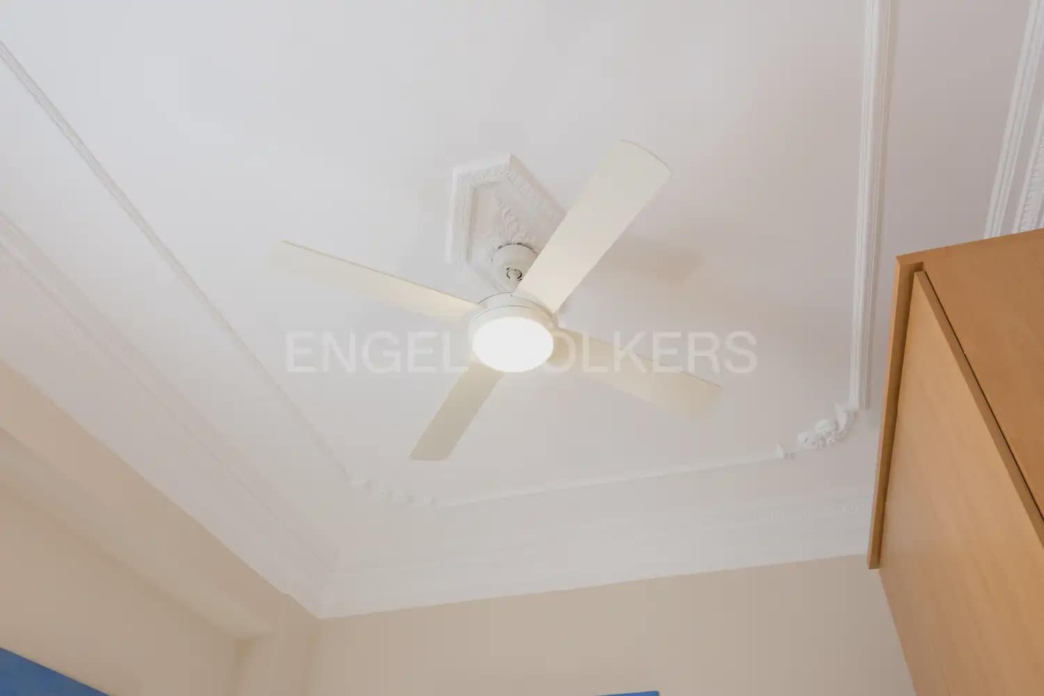 Piso de 3 habitaciones en València ciudad en alquiler - 1.600 € (Ref: 9914905)