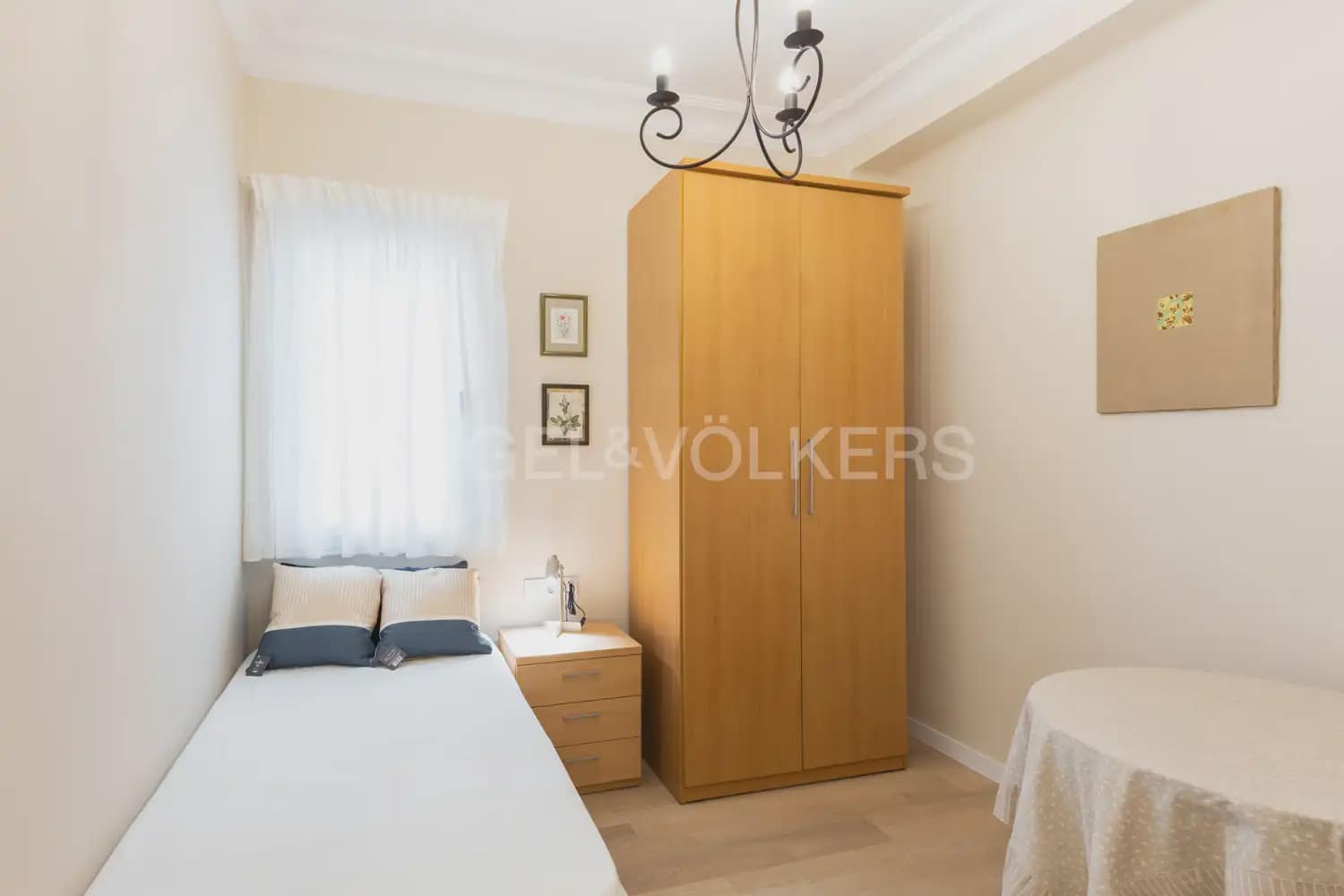 Piso de 3 habitaciones en València ciudad en alquiler - 1.600 € (Ref: 9914905)