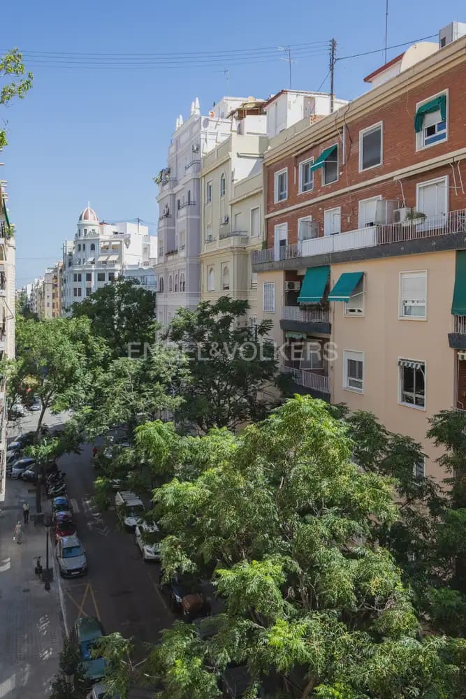 Piso de 3 habitaciones en València ciudad en alquiler - 1.600 € (Ref: 9914905)