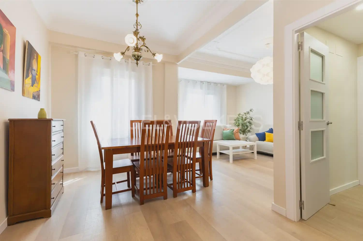 Piso de 3 habitaciones en València ciudad en alquiler - 1.600 € (Ref: 9914905)