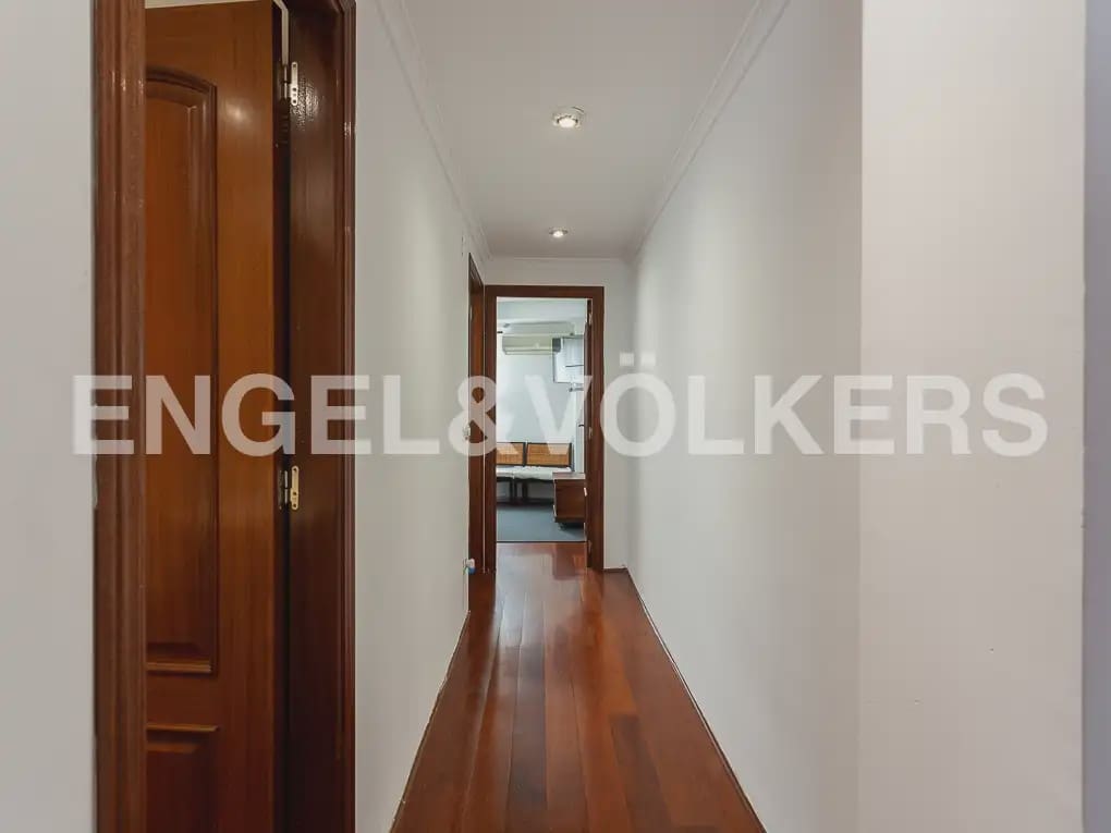 2 soverom Penthouse til leie i Valencia by - € 2 000 (Ref: 9914907)
