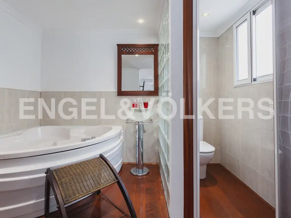 2 soverom Penthouse til leie i Valencia by - € 2 000 (Ref: 9914907)