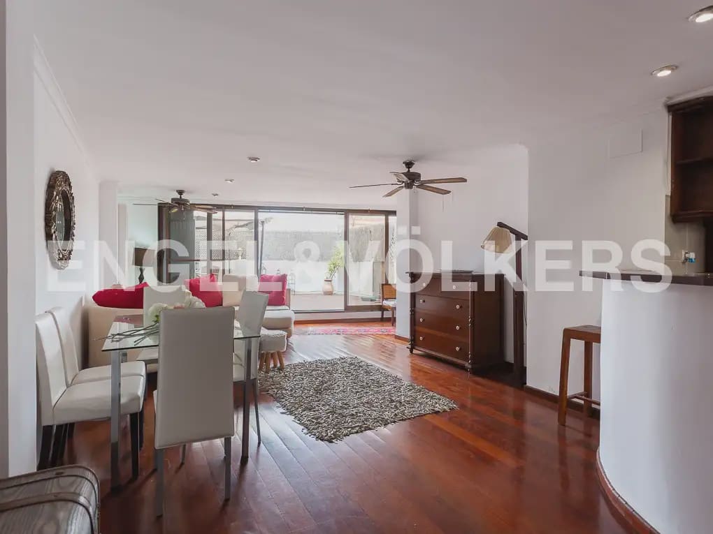 2 soverom Penthouse til leie i Valencia by - € 2 000 (Ref: 9914907)