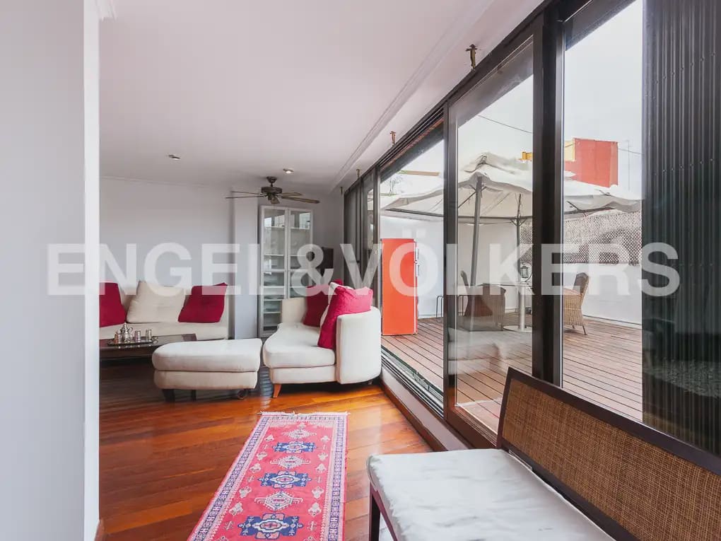 2 soverom Penthouse til leie i Valencia by - € 2 000 (Ref: 9914907)
