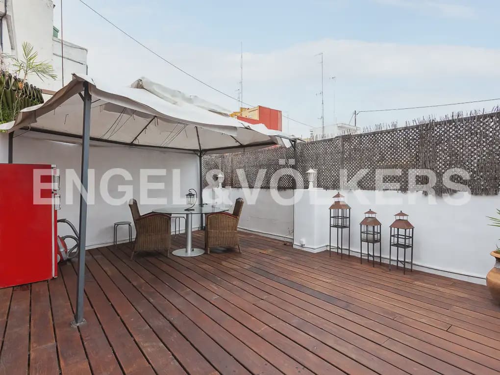 2 soverom Penthouse til leie i Valencia by - € 2 000 (Ref: 9914907)