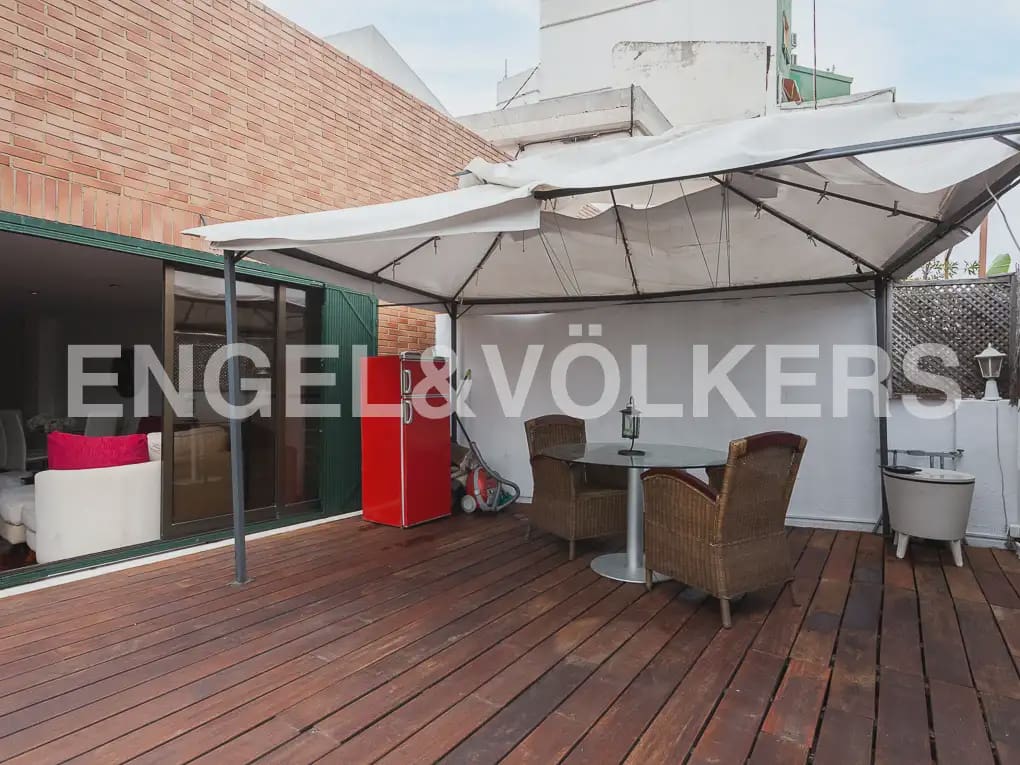 2 soverom Penthouse til leie i Valencia by - € 2 000 (Ref: 9914907)