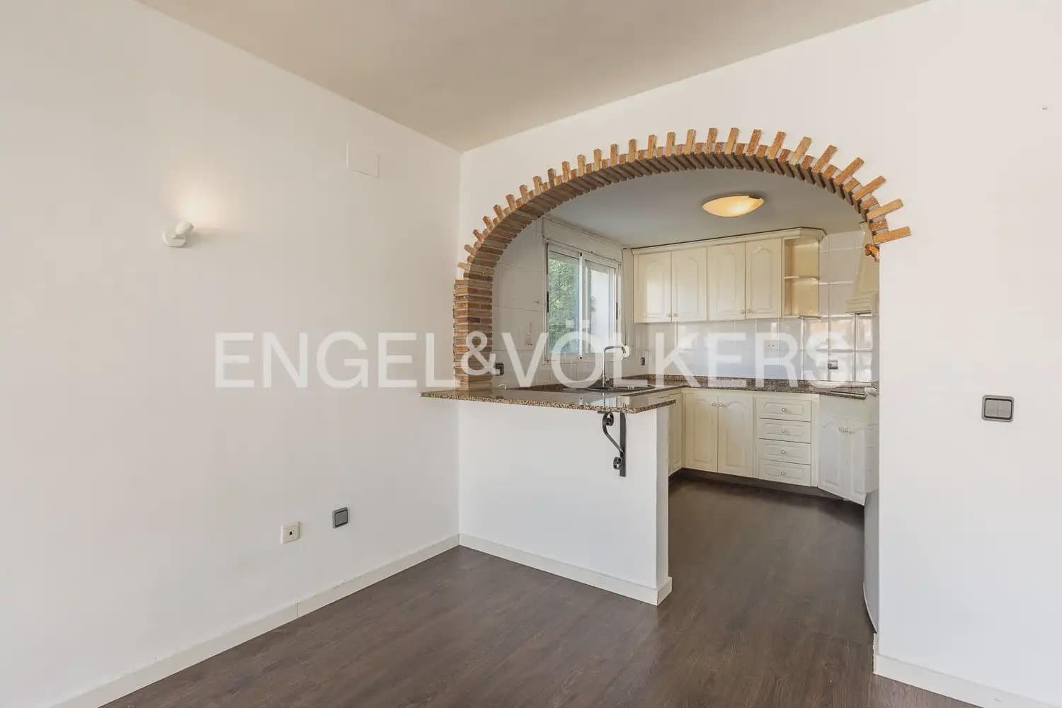 3 chambre Villa/Maison Mitoyenne à vendre à Els Poblets avec garage - 395 000 € (Ref: 9914962)