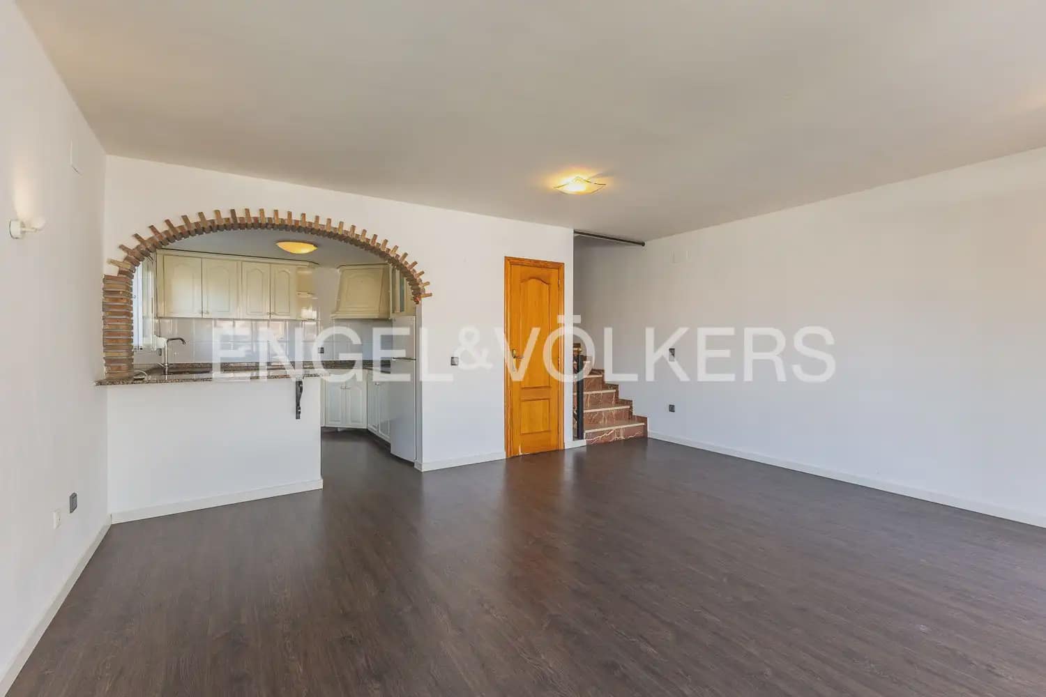 3 chambre Villa/Maison Mitoyenne à vendre à Els Poblets avec garage - 395 000 € (Ref: 9914962)