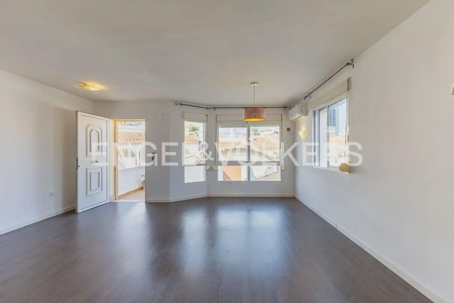 3 chambre Villa/Maison Mitoyenne à vendre à Els Poblets avec garage - 395 000 € (Ref: 9914962)