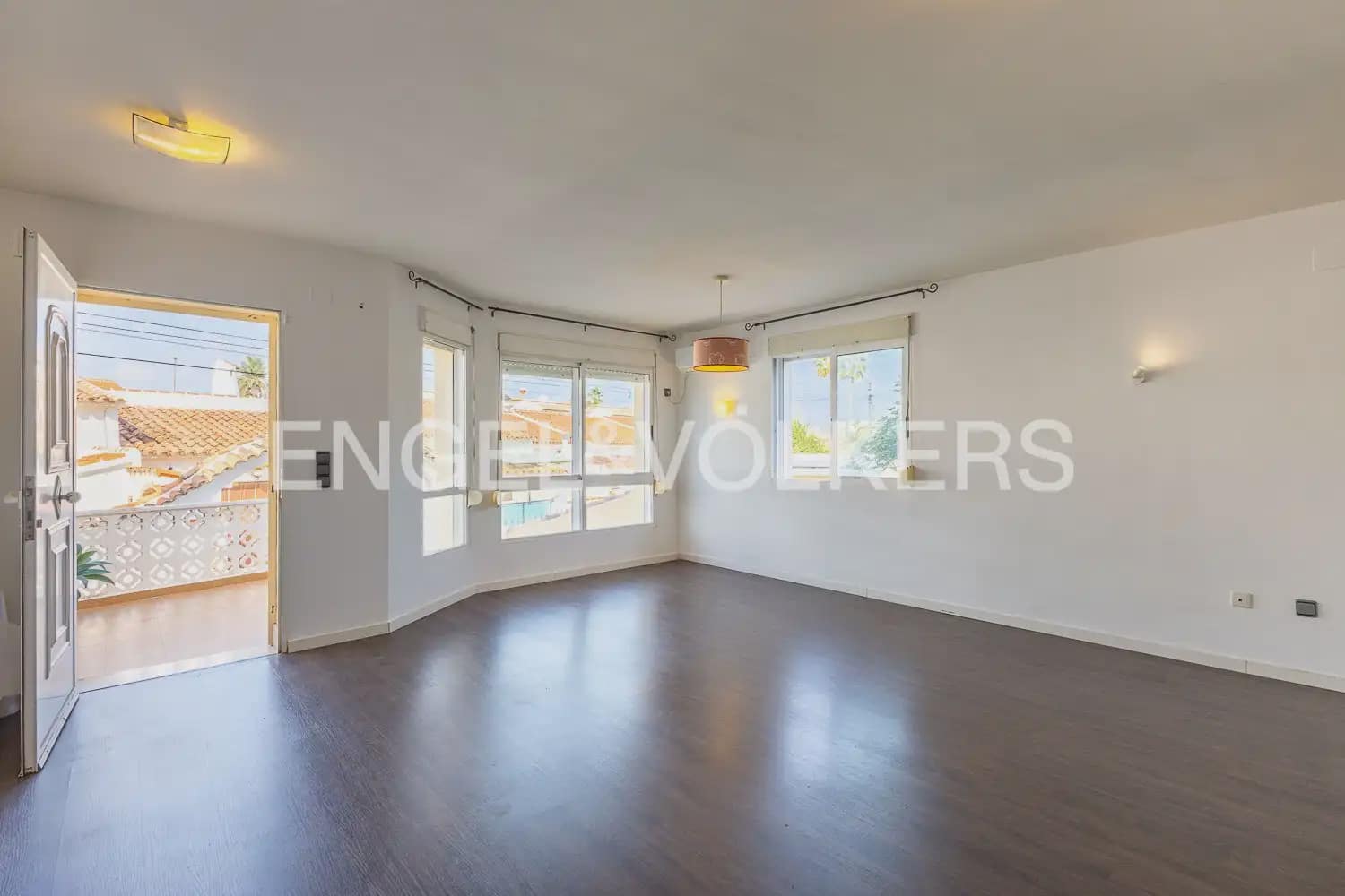 3 chambre Villa/Maison Mitoyenne à vendre à Els Poblets avec garage - 395 000 € (Ref: 9914962)