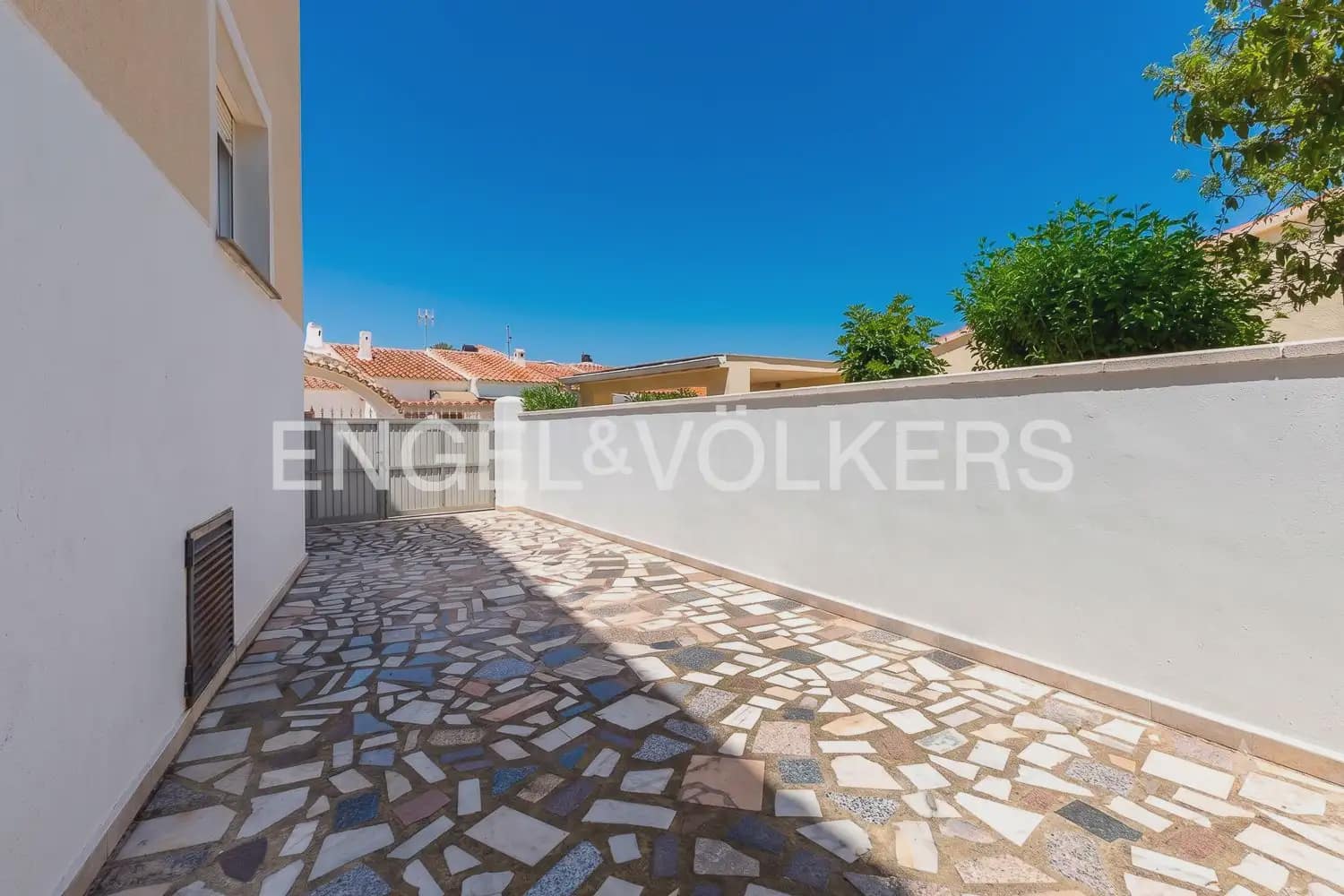 3 chambre Villa/Maison Mitoyenne à vendre à Els Poblets avec garage - 395 000 € (Ref: 9914962)