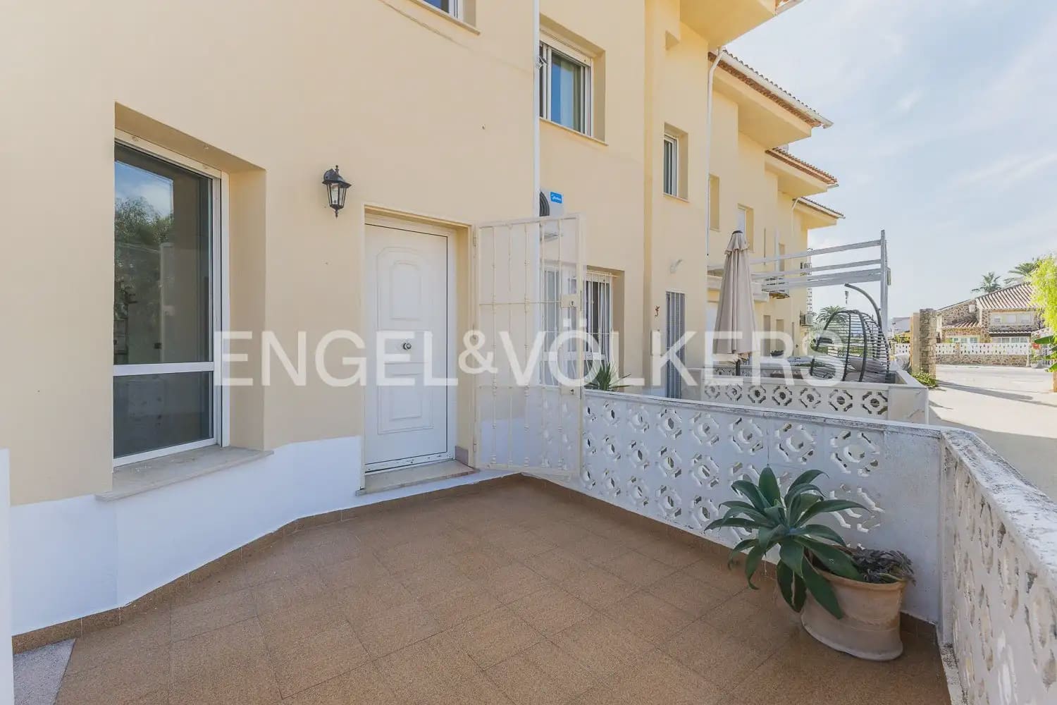 3 chambre Villa/Maison Mitoyenne à vendre à Els Poblets avec garage - 395 000 € (Ref: 9914962)