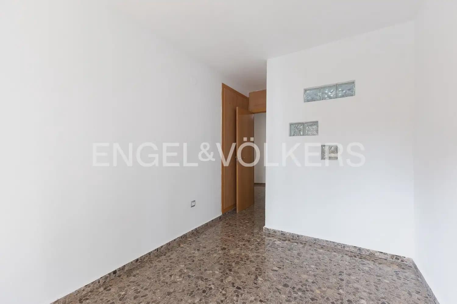 2 quarto Apartamento para venda em Valencia cidade com garagem - 315 000 € (Ref: 9914963)