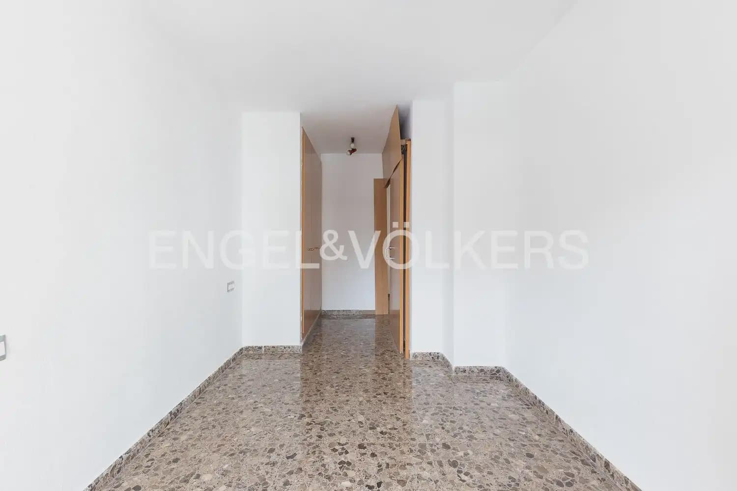 2 quarto Apartamento para venda em Valencia cidade com garagem - 315 000 € (Ref: 9914963)