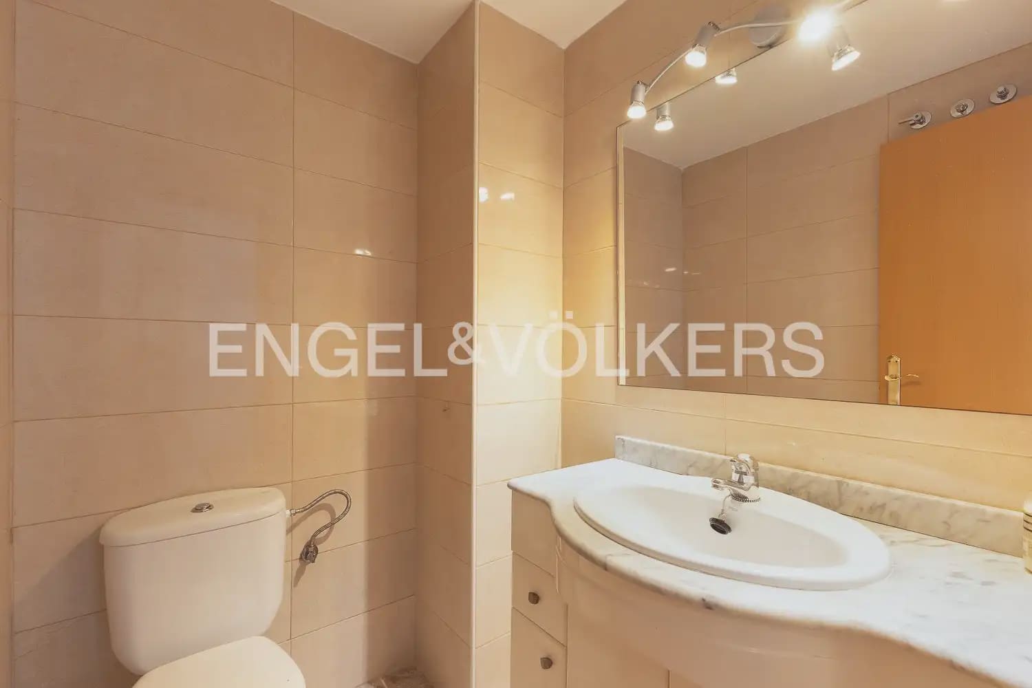 2 quarto Apartamento para venda em Valencia cidade com garagem - 315 000 € (Ref: 9914963)
