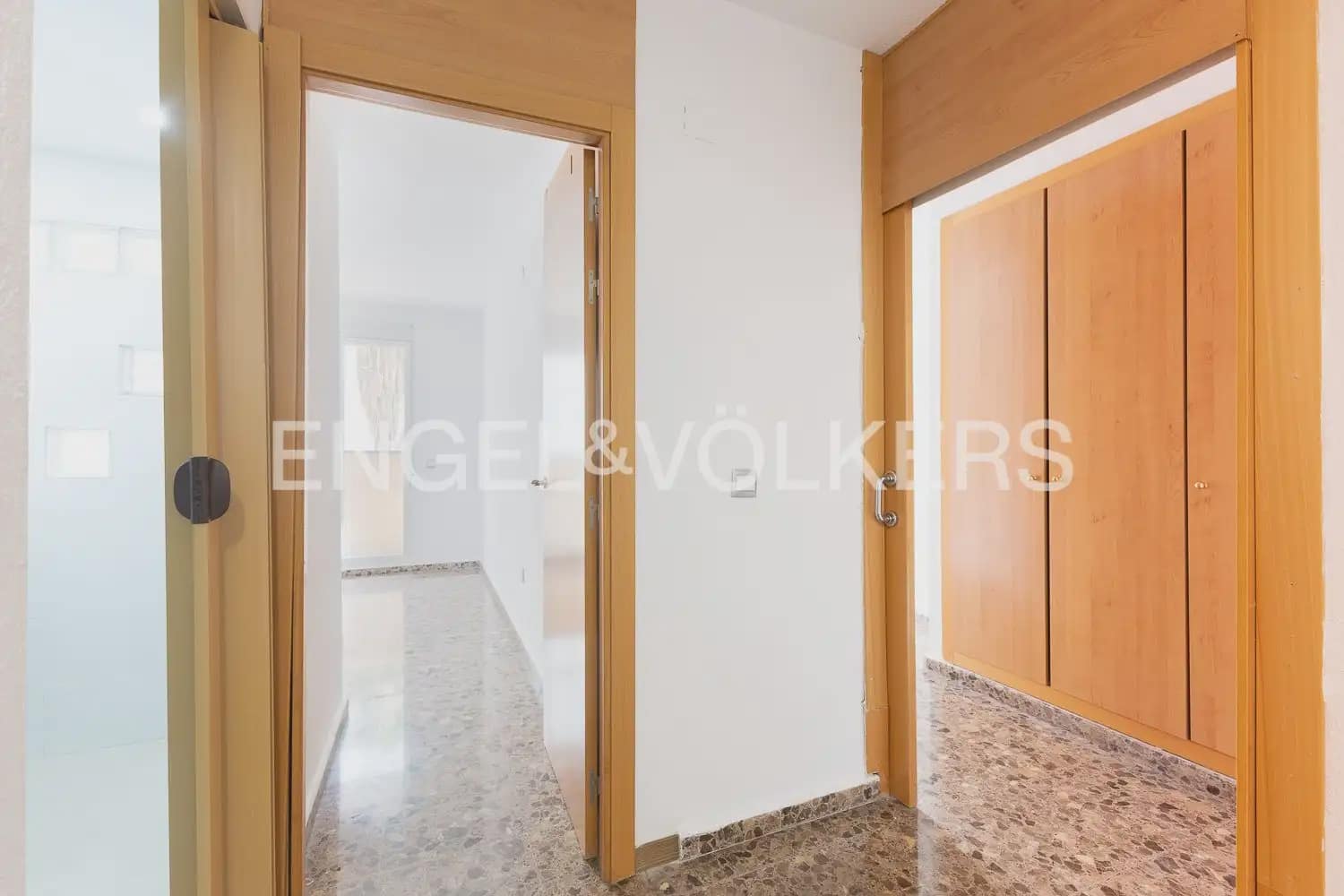 2 quarto Apartamento para venda em Valencia cidade com garagem - 315 000 € (Ref: 9914963)