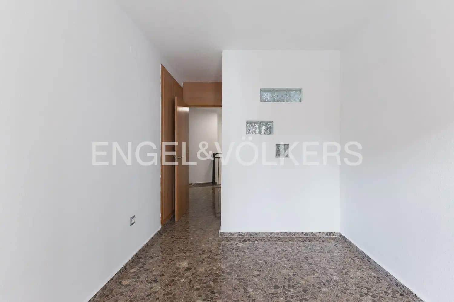 2 quarto Apartamento para venda em Valencia cidade com garagem - 315 000 € (Ref: 9914963)