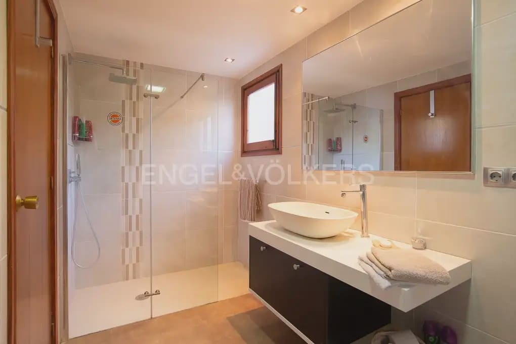 4 bedroom Villa for sale in Alcala de Xivert with pool - € 399,950 (Ref: 9916342)