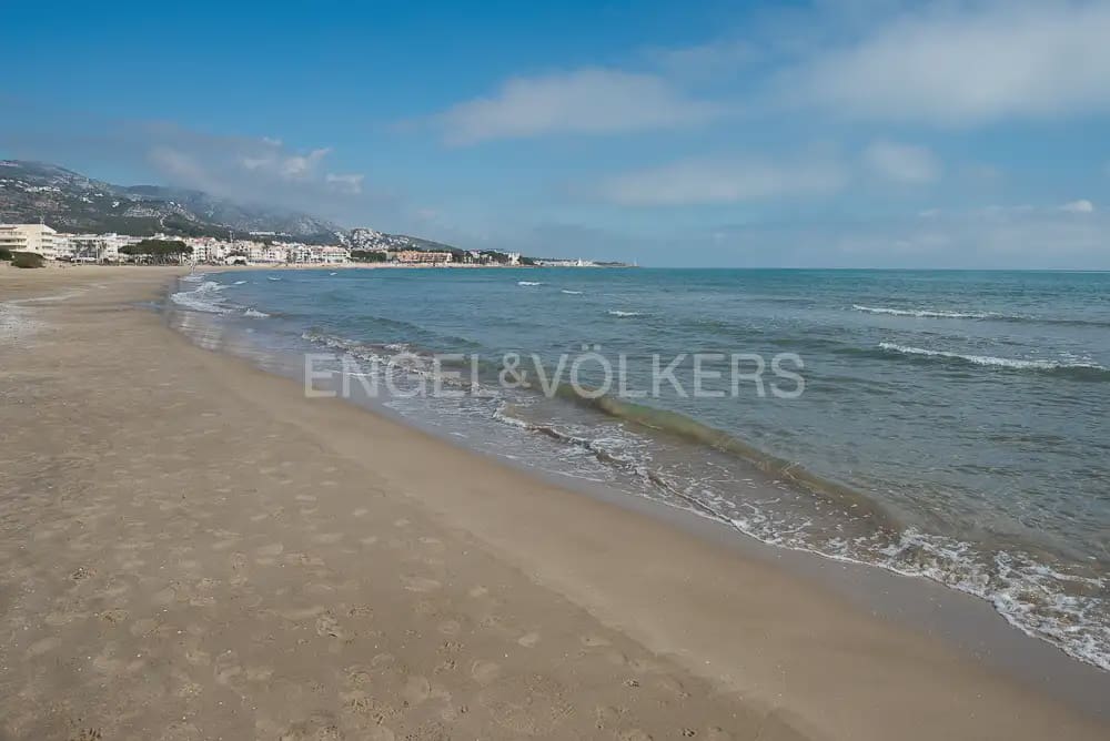 4 bedroom Villa for sale in Alcala de Xivert with pool - € 399,950 (Ref: 9916342)