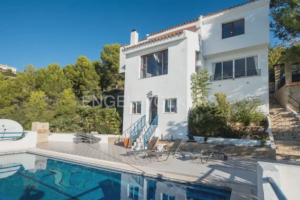 4 bedroom Villa for sale in Alcala de Xivert with pool - € 399,950 (Ref: 9916342)