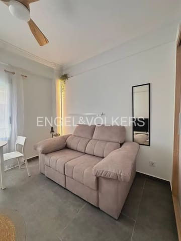 3 sovrum Lägenhet att hyra i Mestalla, Valencia stad - 1 800 € (Ref: 9918660)
