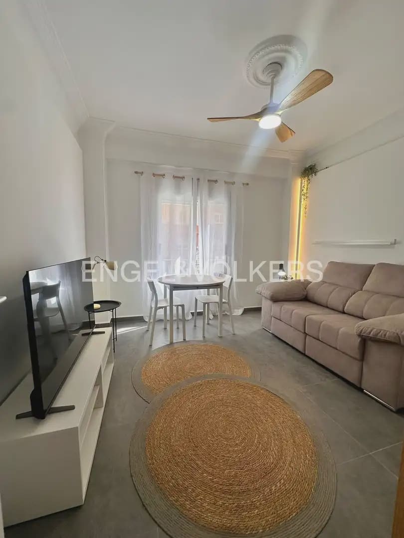 3 sovrum Lägenhet att hyra i Valencia stad - 1 800 € (Ref: 9918660)