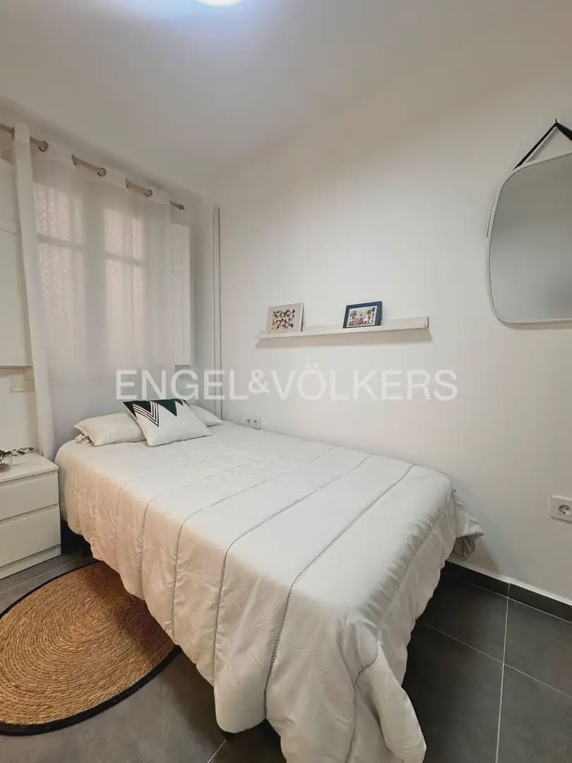 3 sovrum Lägenhet att hyra i Valencia stad - 1 800 € (Ref: 9918660)