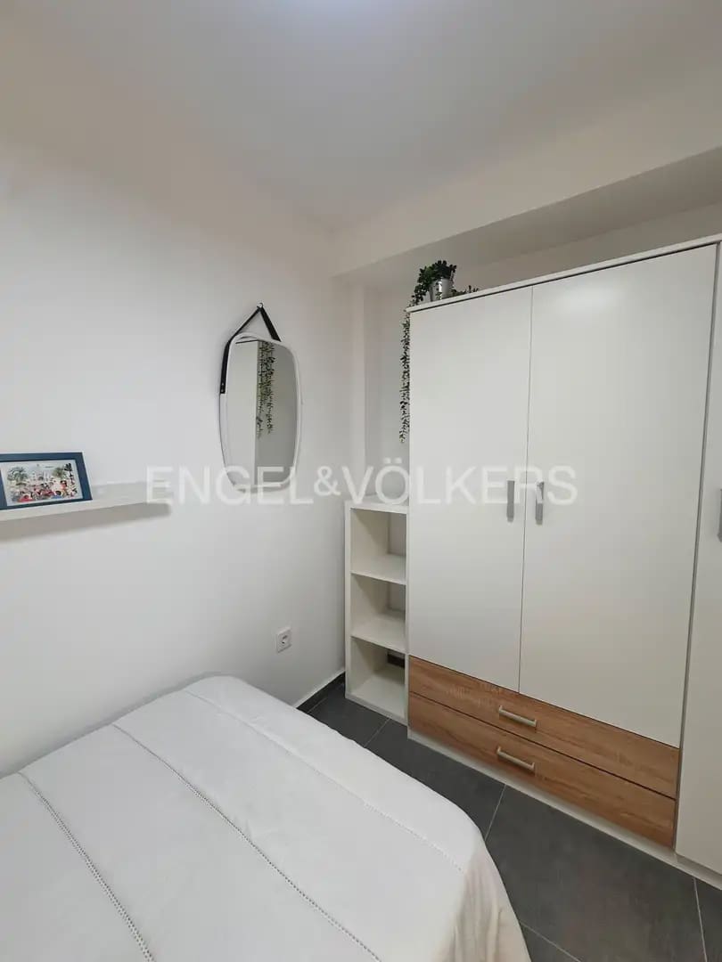 3 sovrum Lägenhet att hyra i Valencia stad - 1 800 € (Ref: 9918660)