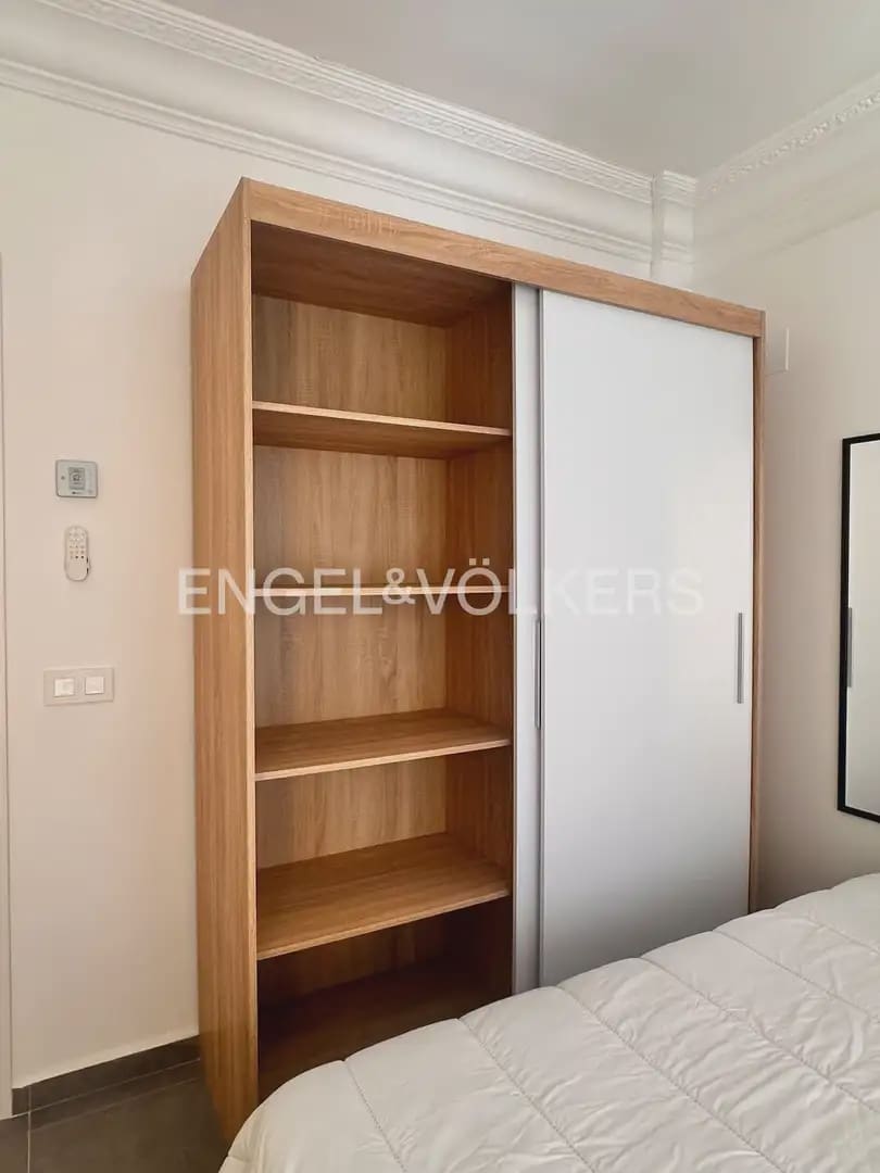 3 sovrum Lägenhet att hyra i Valencia stad - 1 800 € (Ref: 9918660)