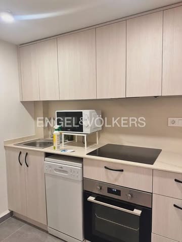 3 sovrum Lägenhet att hyra i Mestalla, Valencia stad - 1 800 € (Ref: 9918660)
