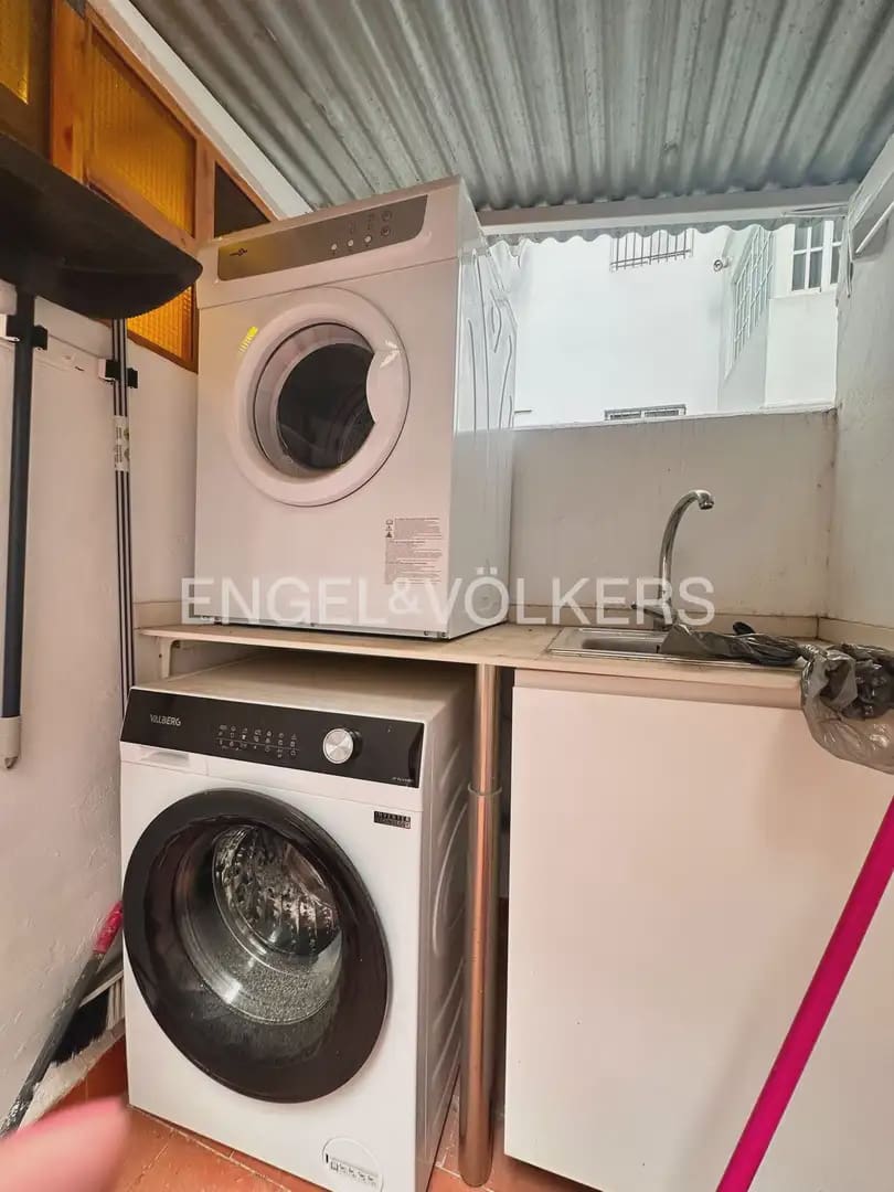 3 sovrum Lägenhet att hyra i Valencia stad - 1 800 € (Ref: 9918660)