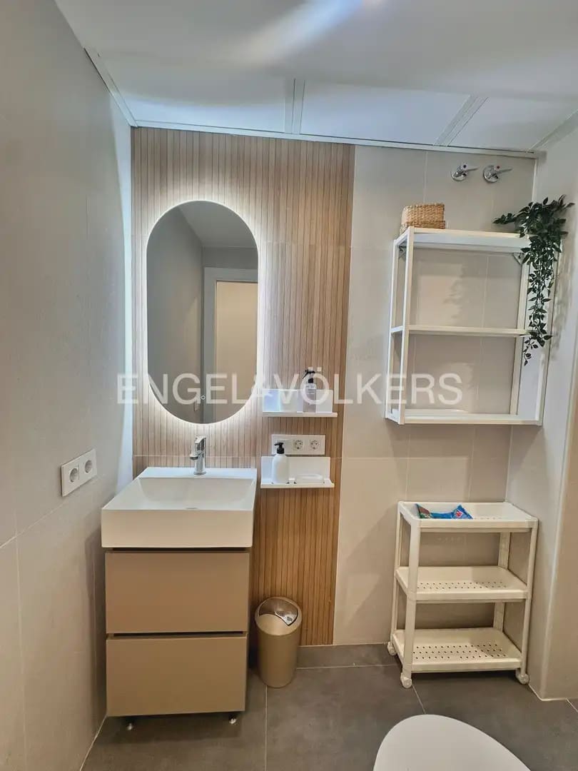 3 sovrum Lägenhet att hyra i Valencia stad - 1 800 € (Ref: 9918660)