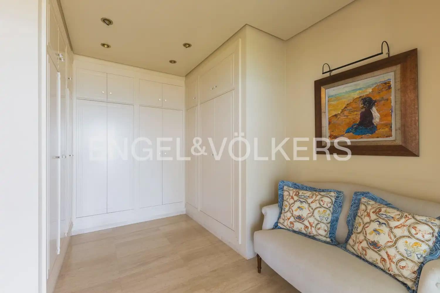 6 quarto Moradia Geminada para arrendar em Oropesa  com piscina garagem - 8 000 € (Ref: 9918663)