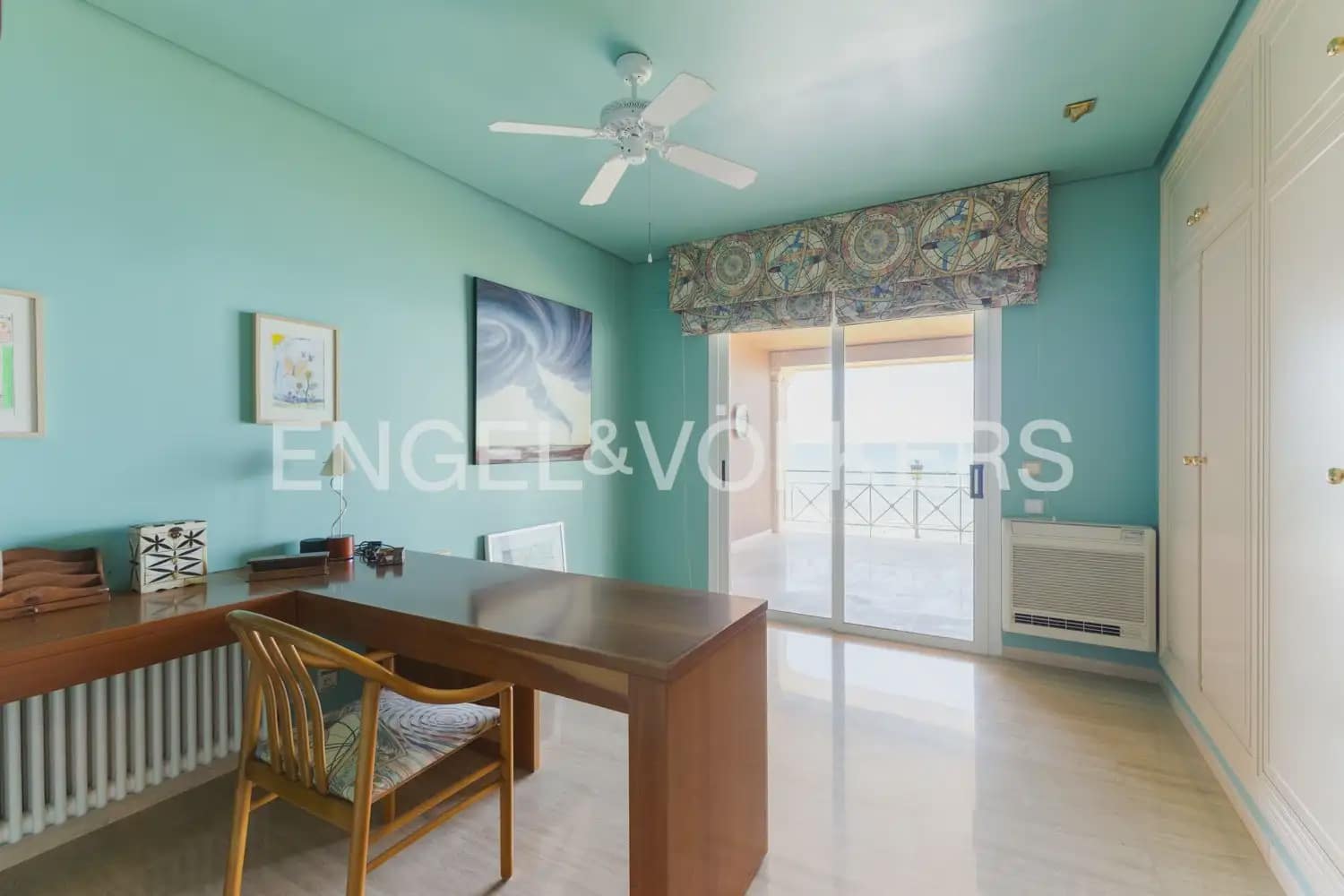6 quarto Moradia Geminada para arrendar em Oropesa  com piscina garagem - 8 000 € (Ref: 9918663)