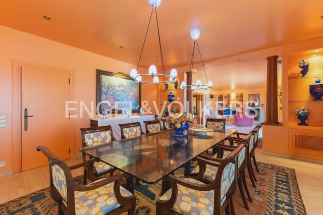 6 quarto Moradia Geminada para arrendar em Oropesa  com piscina garagem - 8 000 € (Ref: 9918663)