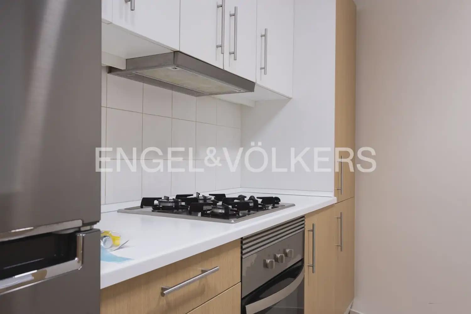 3 slaapkamer Flat te huur in Valencia stad - € 2.300 (Ref: 9918849)