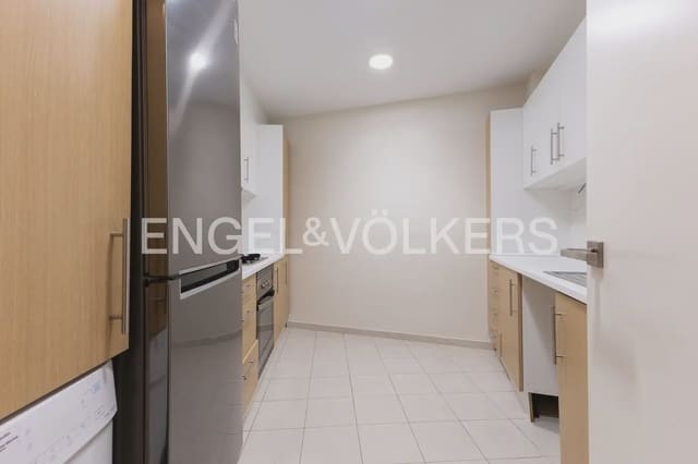 3 slaapkamer Flat te huur in Russafa, Valencia stad - € 2.300 (Ref: 9918849)