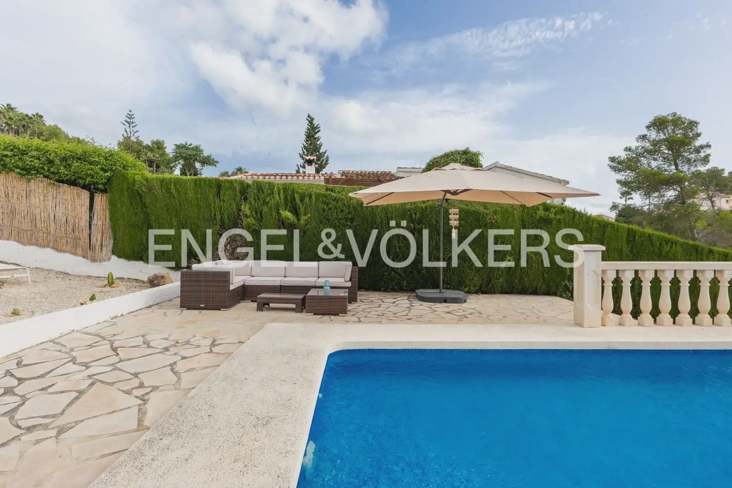 2 Zimmer Villa zu verkaufen in Javea / Xabia mit Pool Garage - 529.500 € (Ref: 9918850)