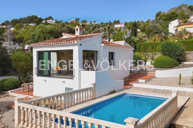 2 Zimmer Villa zu verkaufen in Cap Martí - El Tossalet - Pinomar, Javea / Xàbia mit Pool Garage - 529.500 € (Ref: 9918850)