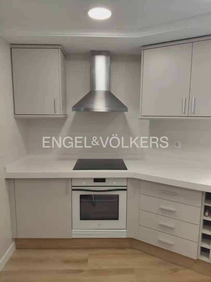 3 Zimmer Penthouse zu vermieten in Denia - 2.000 € (Ref: 9918851)
