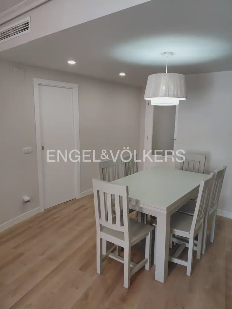 3 Zimmer Penthouse zu vermieten in Denia - 2.000 € (Ref: 9918851)